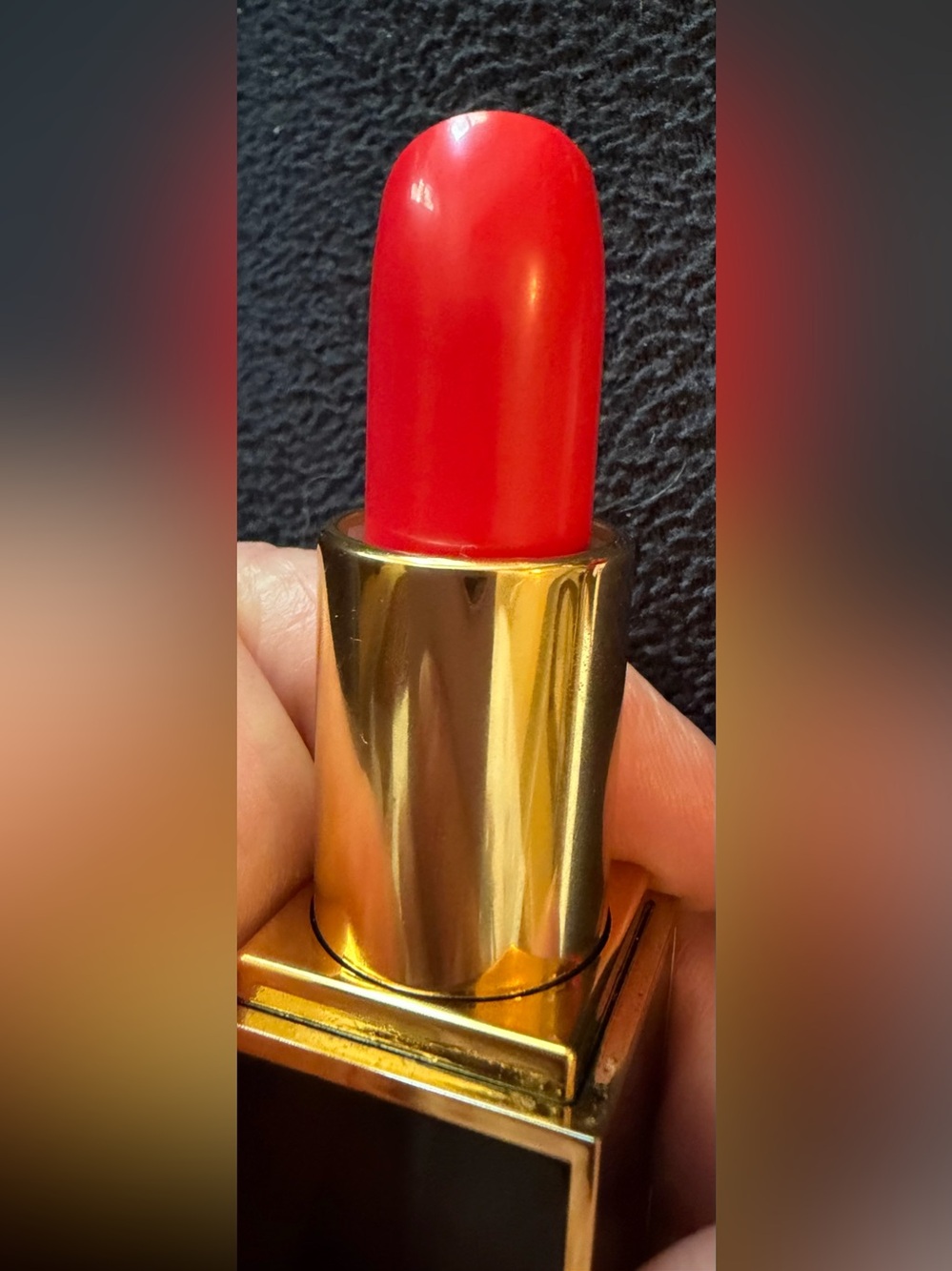 NEW TOM FORD LIPSTICK! NO LONGER SOLD!
